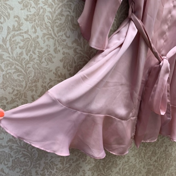 VS Silky Pink Women's Kimono Robe - Picture 3 of 5